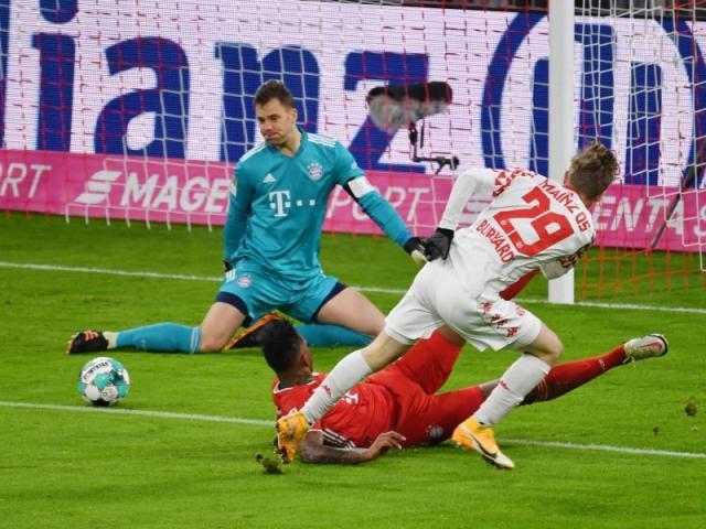 kaiyun-鸡哥临场换位帮拜仁填坑，帕瓦尔连坐板凳后又挨批